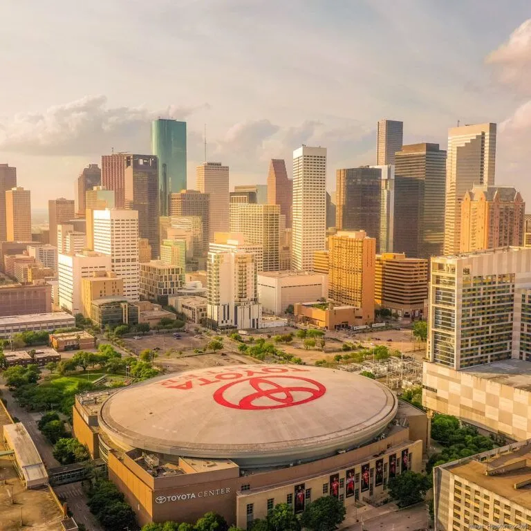 Toyota Center Hotel
